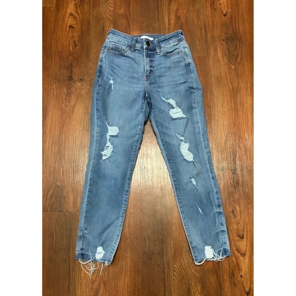 SO Curvy Crop Jeans 3/26W Blue Distressed High Rise Raw Hem